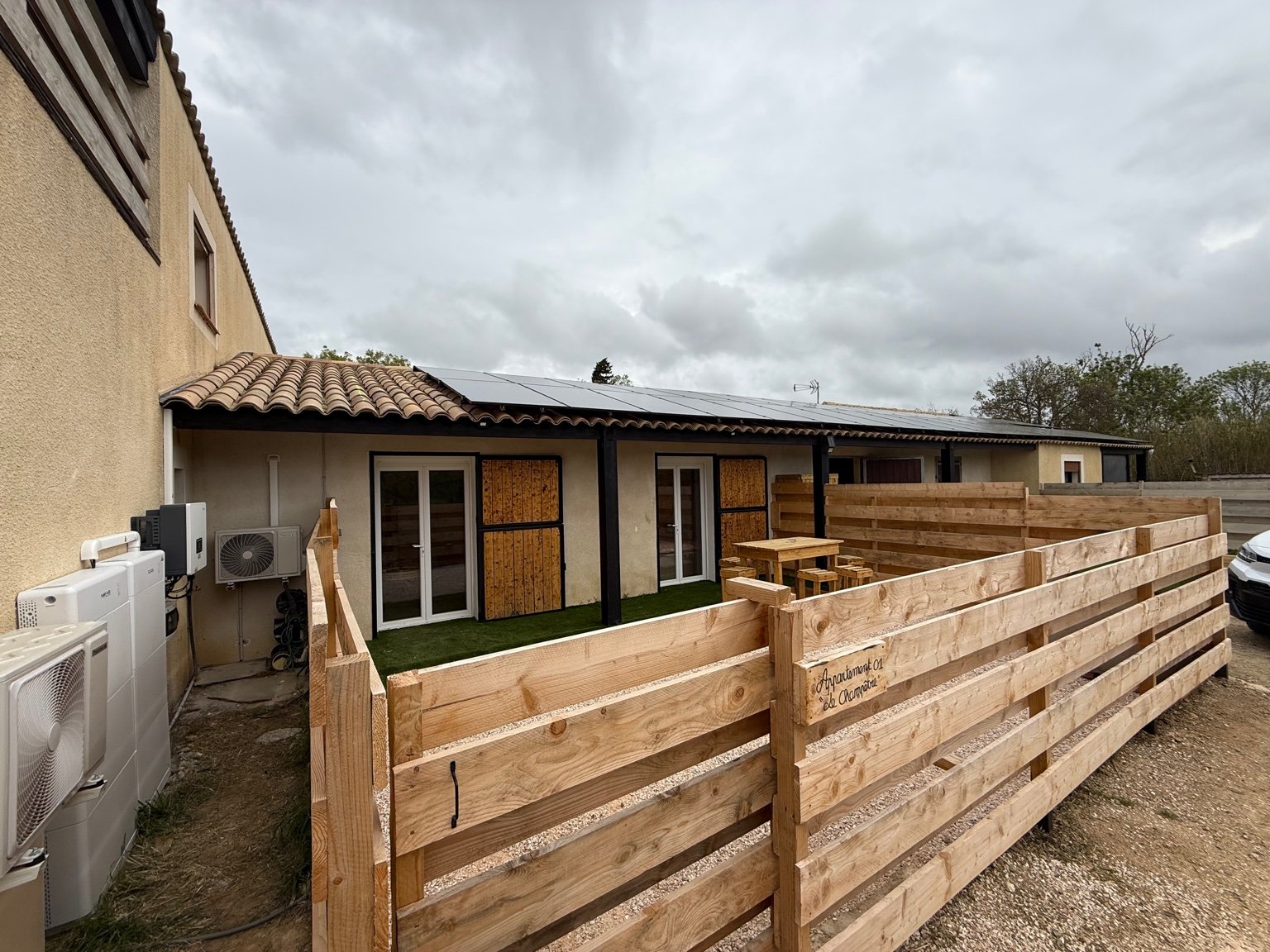 Gîte — intégration discrète